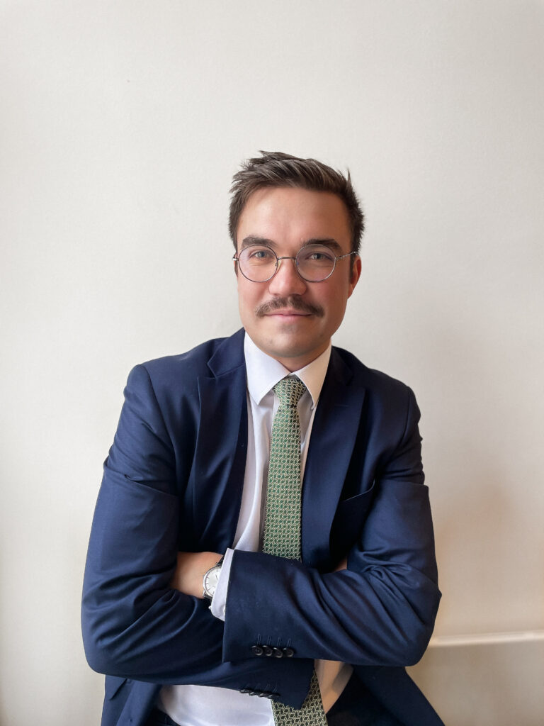 Adrien Papineau - Kalis Avocats